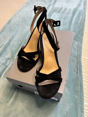 Vionic Black Suede Bow-Front Ankle-Strap Heels